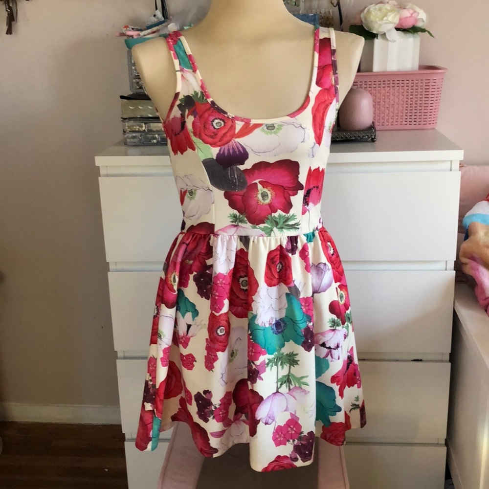 Floral fit n flare strap dress